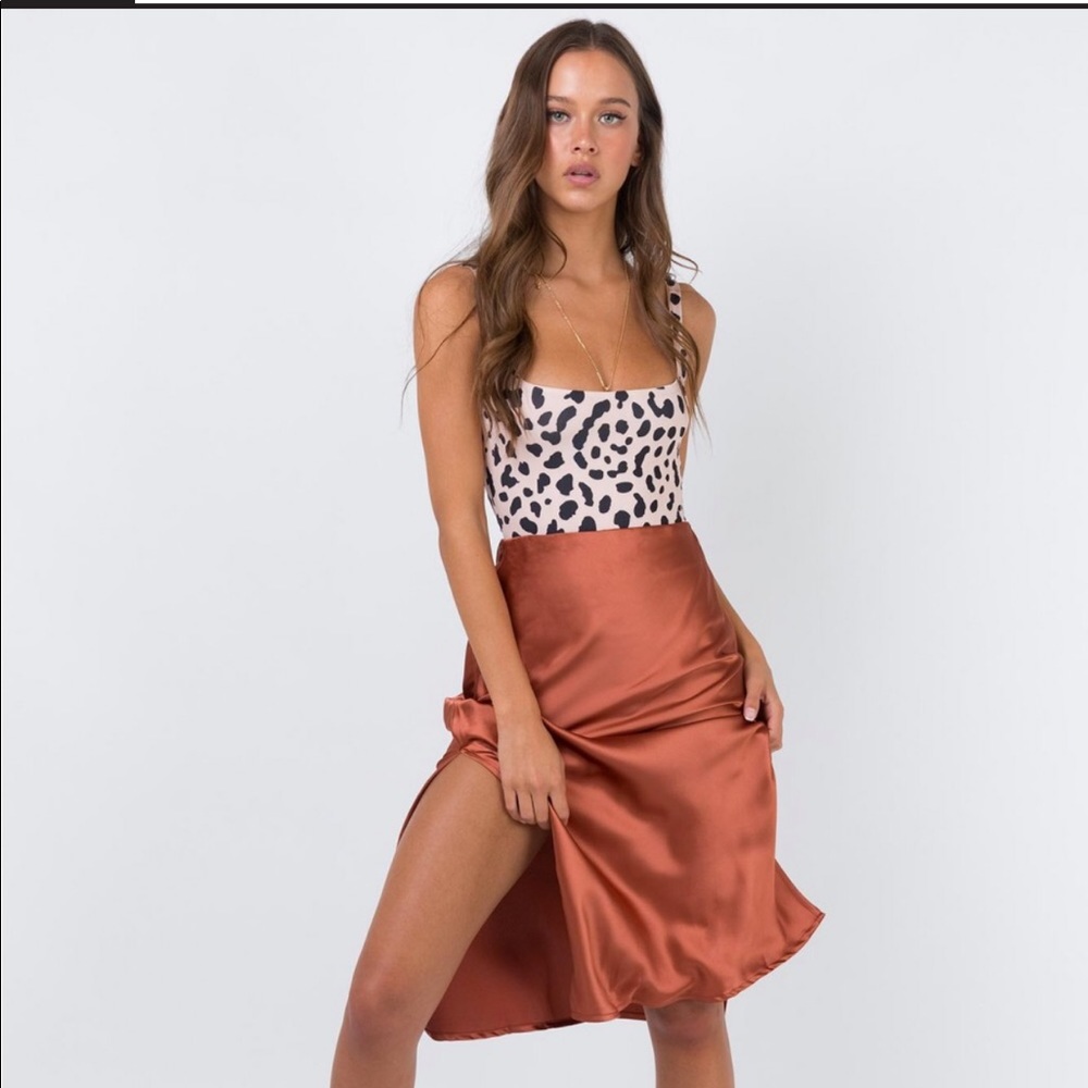 Cleo Lavoe Midi Skirt in Rust 💕 Princess Polly